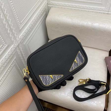 2025年9月8日入荷新作Fendi/人気/本革/バッグ 人気 おすすめ 父の日 誕生日/ギフト プレゼント 結婚式男友達の誕生日プレゼント