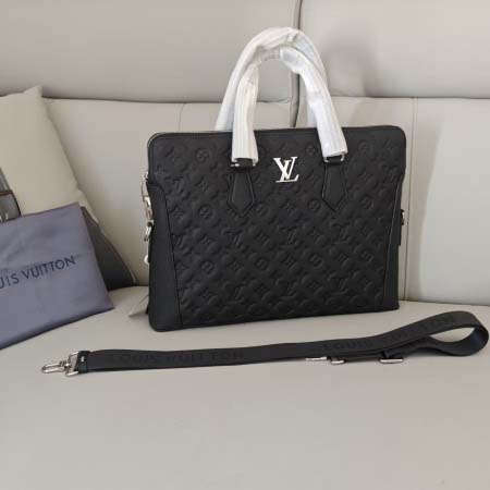 2025年9月8日入荷新作LOUIS VUITTON/人気/本革/バッグ 人気 おすすめ 父の日 誕生日/ギフト プレゼント 結婚式男友達の誕生日プレゼント