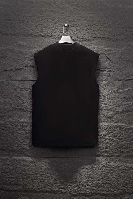 2025年9月15日入荷秋冬新作Balenciagaタンクトップ高品質人気商品/誕生日プレゼント/FF工場