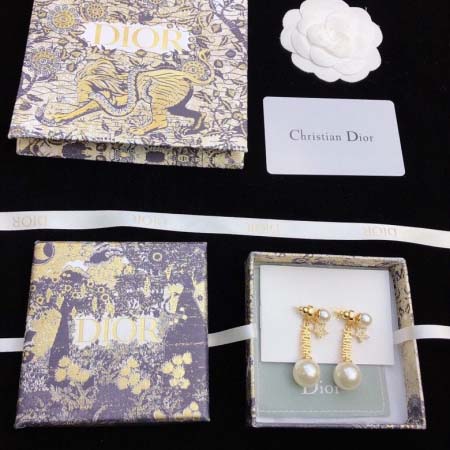 2025年9月25日入荷新品Diorピアスギフト/誕生日/記念品/アクセサリーxin工場