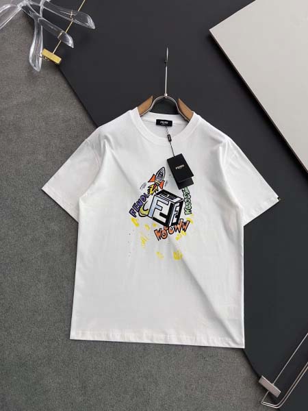 2025年9月3日入荷 新作Fendi半袖 tシャツ高級なプ...