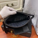 2025年9月4日入荷新作GUCCI/人気/本革/バッグ 人気 おすすめ 父の日 誕生日/ギフト プレゼント 結婚式男友達の誕生日プレゼント