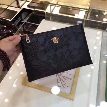 2025年9月4日入荷新作Versace /人気/本革/バッ...