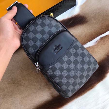 2025年9月4日入荷新作Versace /人気/本革/バッ...