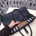 2025年9月5日入荷新作Burberry/人気/本革/バッグ 人気 おすすめ 父の日 誕生日/ギフト プレゼント 結婚式男友達の誕生日プレゼント
