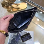 2025年9月5日入荷新作Gucci  /人気/本革/バッグ 人気 おすすめ 父の日 誕生日/ギフト プレゼント 結婚式男友達の誕生日プレゼント