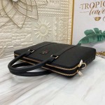 2025年9月5日入荷新作Gucci /人気/本革/バッグ 人気 おすすめ 父の日 誕生日/ギフト プレゼント 結婚式男友達の誕生日プレゼント