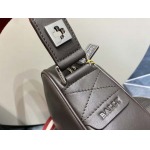 2025年9月5日入荷新作BALLY/人気/本革/バッグ 人気 おすすめ 父の日 誕生日/ギフト プレゼント 結婚式男友達の誕生日プレゼント