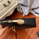 2025年9月5日入荷新作Louis Vuitton/人気/本革/バッグ 人気 おすすめ 父の日 誕生日/ギフト プレゼント 結婚式男友達の誕生日プレゼント
