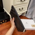 2025年9月5日入荷新作Burberry/人気/本革/バッグ 人気 おすすめ 父の日 誕生日/ギフト プレゼント 結婚式男友達の誕生日プレゼント