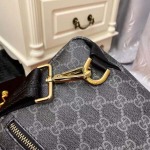 2025年9月5日入荷新作Gucci /人気/本革/バッグ 人気 おすすめ 父の日 誕生日/ギフト プレゼント 結婚式男友達の誕生日プレゼント
