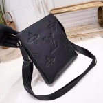 2025年9月5日入荷新作Louis Vuitton/人気/本革/バッグ 人気 おすすめ 父の日 誕生日/ギフト プレゼント 結婚式男友達の誕生日プレゼント