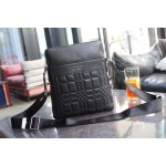 2025年9月5日入荷新作Burberry/人気/本革/バッグ 人気 おすすめ 父の日 誕生日/ギフト プレゼント 結婚式男友達の誕生日プレゼント