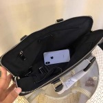 2025年9月5日入荷新作Gucci/人気/本革/バッグ 人気 おすすめ 父の日 誕生日/ギフト プレゼント 結婚式男友達の誕生日プレゼント