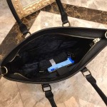 2025年9月5日入荷新作Prada/人気/本革/バッグ 人気 おすすめ 父の日 誕生日/ギフト プレゼント 結婚式男友達の誕生日プレゼント
