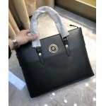 2025年9月5日入荷新作Versace /人気/本革/バッグ 人気 おすすめ 父の日 誕生日/ギフト プレゼント 結婚式男友達の誕生日プレゼント