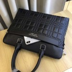 2025年9月5日入荷新作Burberry/人気/本革/バッグ 人気 おすすめ 父の日 誕生日/ギフト プレゼント 結婚式男友達の誕生日プレゼント
