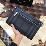 2025年9月5日入荷新作Burberry/人気/本革/バッグ 人気 おすすめ 父の日 誕生日/ギフト プレゼント 結婚式男友達の誕生日プレゼント