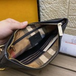 2025年9月5日入荷新作Burberry/人気/本革/バッグ 人気 おすすめ 父の日 誕生日/ギフト プレゼント 結婚式男友達の誕生日プレゼント