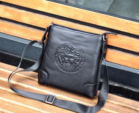 2025年9月8日入荷新作VERSACE /人気/本革/バッ...
