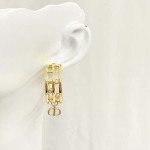 2025年9月25日入荷新品Diorピアスギフト/誕生日/記念品/アクセサリーxin工場