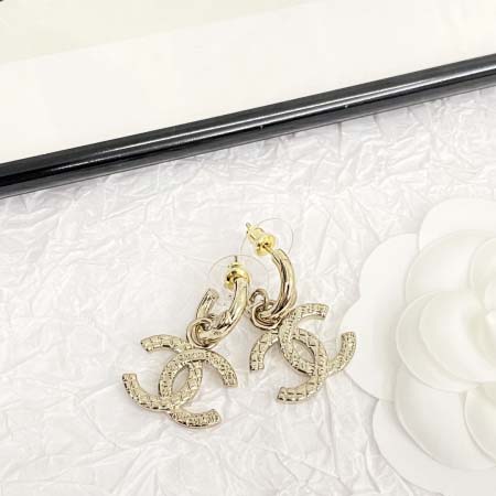 2025年9月25日入荷新品chanelピアスギフト/誕生日...