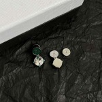 2025年9月26日入荷新品miumiuピアスギフト/誕生日/記念品/アクセサリーxin工場