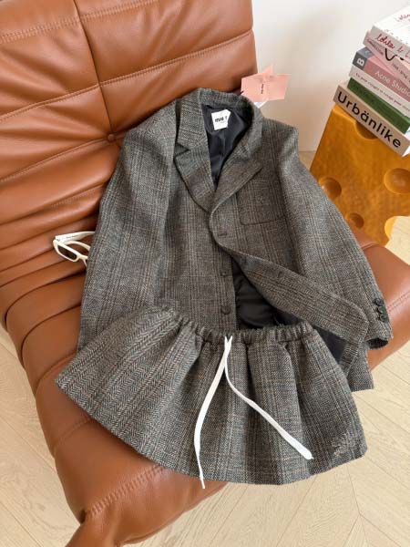 2025年9月28日入荷秋冬新作miumiuレディース服高級...