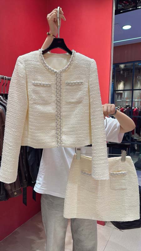 2025年9月29日入荷秋冬新作Chanelセットレディース...