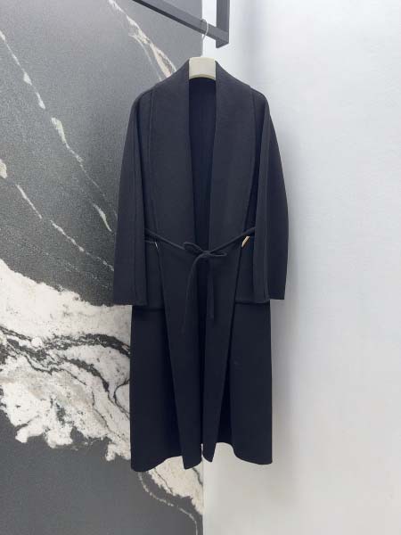 2025年9月29日入荷秋冬新作VALENTINOレディース...