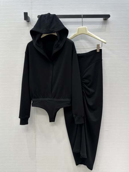 2025年9月29日入荷秋冬新作Alaiaレディース服原版復...