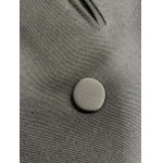 2025年9月29日入荷秋冬新作Saint Laurentレディース服原版復刻高級N品人気/KL工場