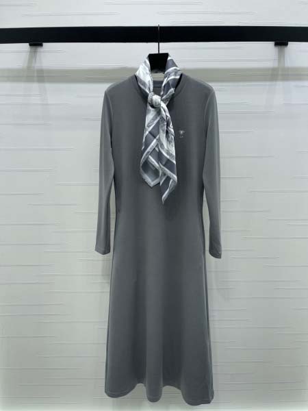 2025年9月29日入荷秋冬新作Diorレディース服原版復刻...