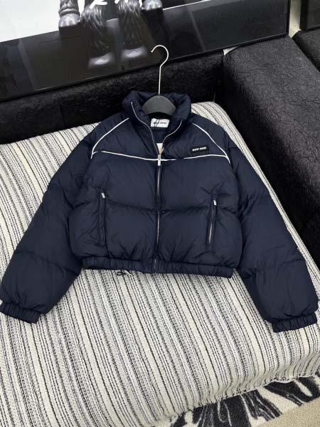 2025年9月29日入荷秋冬新作MiuMiuレディース服原版...