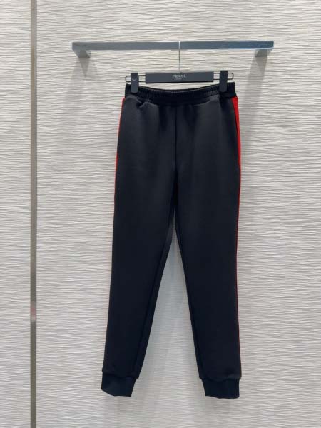 2025年10月14日入荷秋冬新作Prada セットファッション/誕生日プレゼント/贈り物 can工場