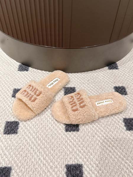 2025年10月22日入荷新作miumiu女性用35-41靴人気商品★/誕生日プレゼント/高品質/SL工場