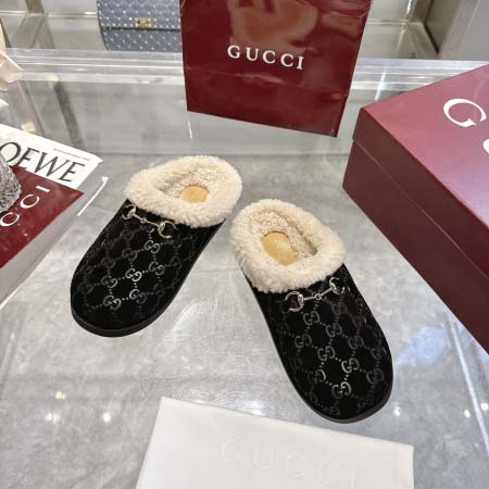 2025年10月22日入荷新作GUCCI女性用35-42靴人気商品★/誕生日プレゼント/高品質/SL工場