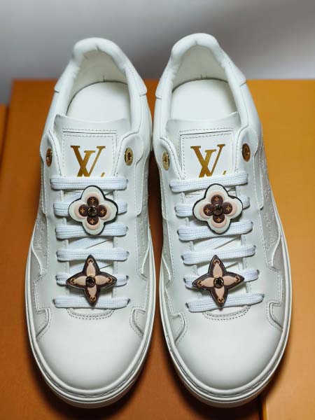 2025年10月22日入荷新作Louis Vuitton女性用35-42靴人気商品★/誕生日プレゼント/高品質/SL工場