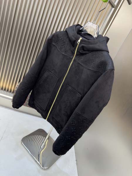 2025年10月22日秋冬入荷新作Louis Vuittonダウンジャケット高品質 人気商品/DD工場