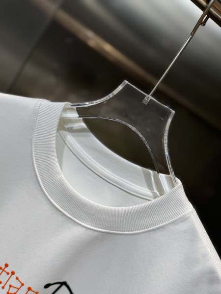 2025年10月26日入荷秋冬新作Dior半袖Tシャツ高級品/MP工場