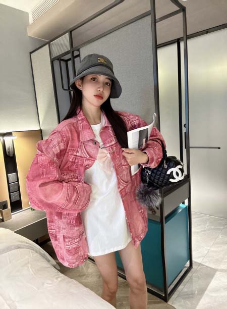 2025年10月13日入荷秋冬新作 miumiuジャケットフ...