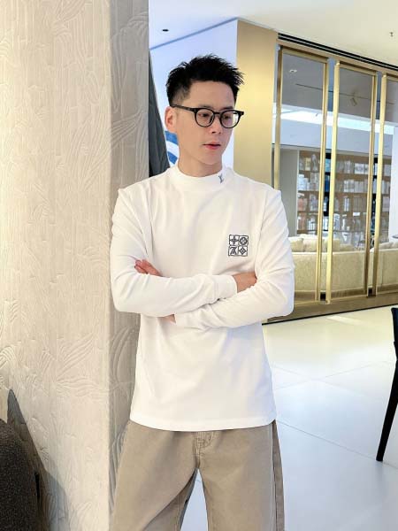 2025年10月14日入荷新作Louis Vuitton長袖...