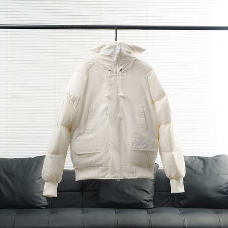 2025年10月20日秋冬入荷新作ckダウンジャケット高品質...