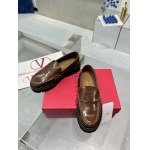 2025年10月22日入荷新作VALENTINO女性用35-42靴人気商品★/誕生日プレゼント/高品質/SL工場