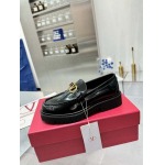 2025年10月22日入荷新作VALENTINO女性用35-42靴人気商品★/誕生日プレゼント/高品質/SL工場