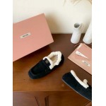 2025年10月22日入荷新作Miumiu女性用35-42靴人気商品★/誕生日プレゼント/高品質/SL工場
