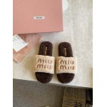 2025年10月22日入荷新作Miumiu女性用35-41靴人気商品★/誕生日プレゼント/高品質/SL工場