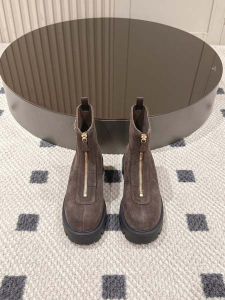 2025年10月22日入荷新作Prada女性用35-41靴人...