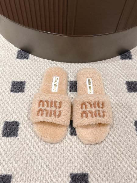 2025年10月22日入荷新作miumiu女性用35-41靴...
