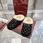 2025年10月22日入荷新作GUCCI女性用35-42靴人気商品★/誕生日プレゼント/高品質/SL工場